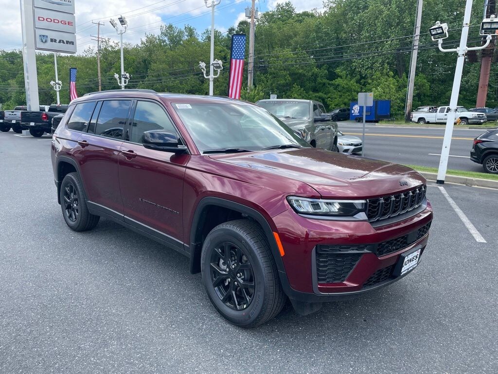 New 2026 Jeep Grand Cherokee L Laredo Sport Utility