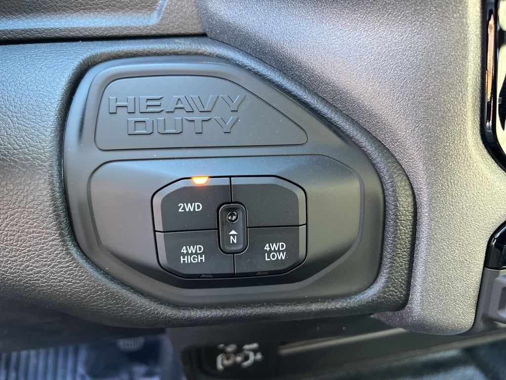 2026 RAM 3500 Chassis Tradesman - Photo 14