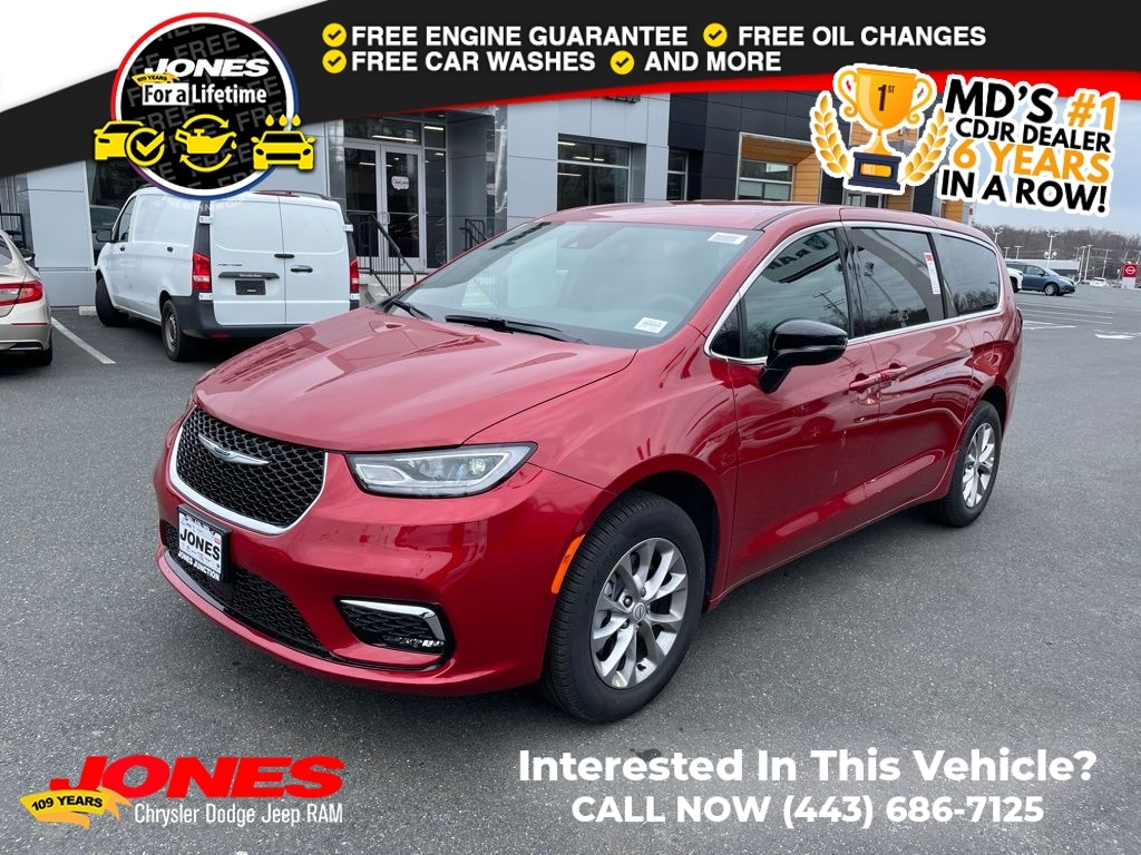 2026 Chrysler Pacifica Select AWD's photo
