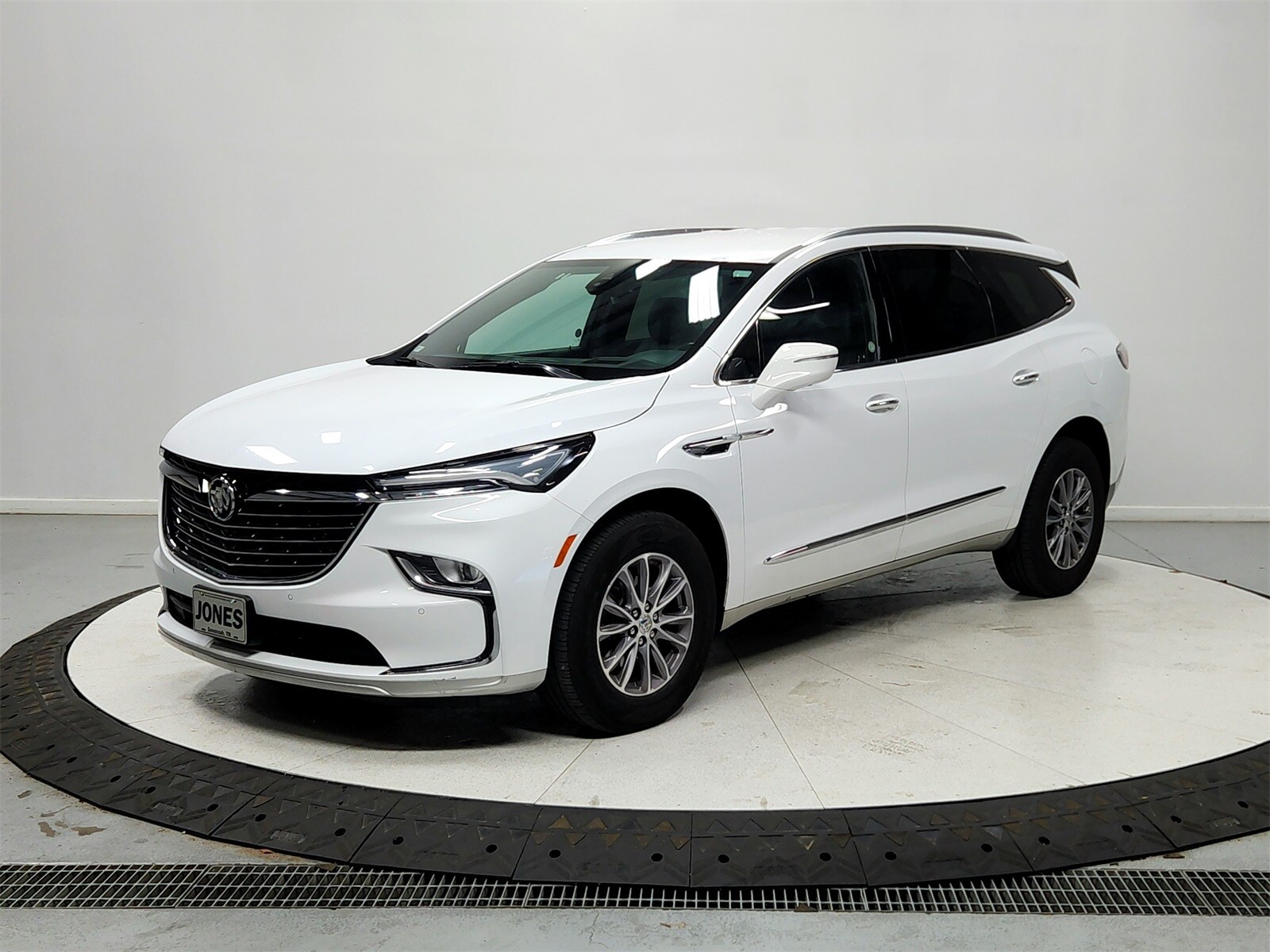 2024 Buick Enclave Premium photo 2