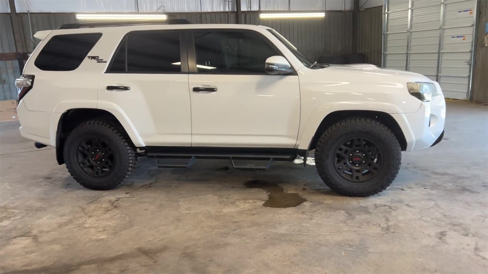 2018 Toyota 4Runner TRD Off-Road Premium photo 4