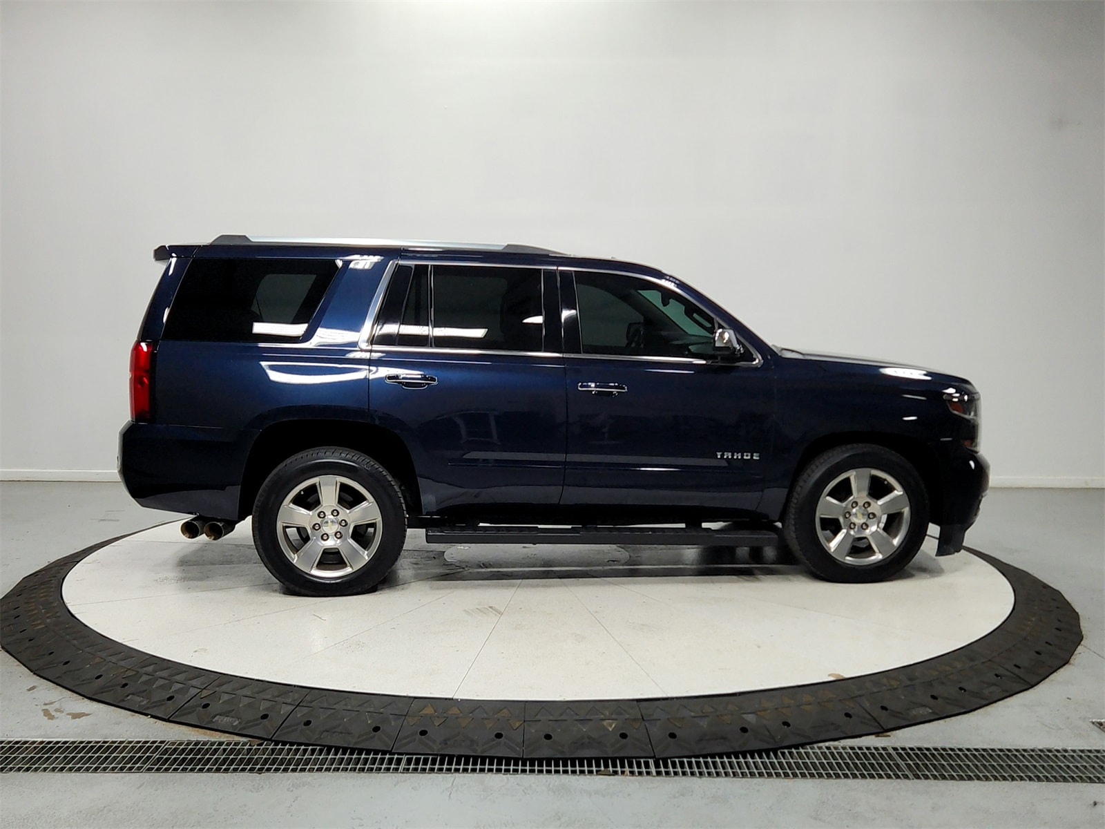 2020 Chevrolet Tahoe Premier photo 4