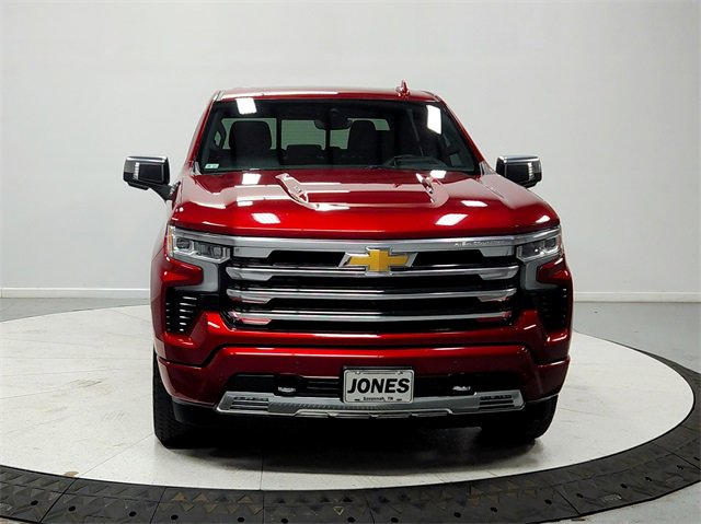 2023 Chevrolet Silverado 1500 High Country photo 2