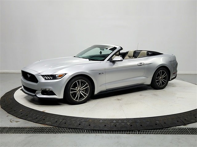 2017 Ford Mustang GT Premium photo 3