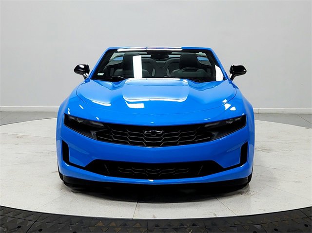 2023 Chevrolet Camaro 2LT photo 2
