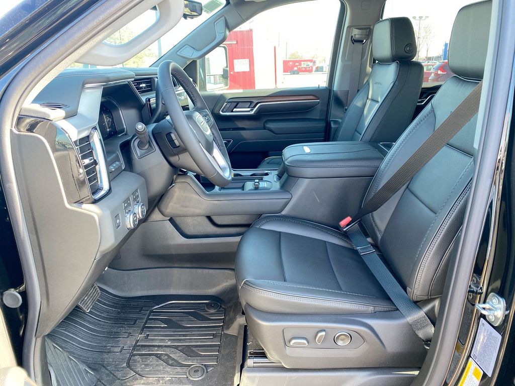 2026 GMC Sierra 2500HD Denali - Photo 14