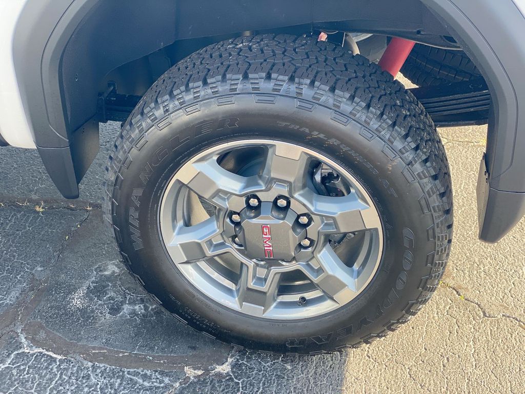 2026 GMC Sierra 2500HD SLT - Photo 11