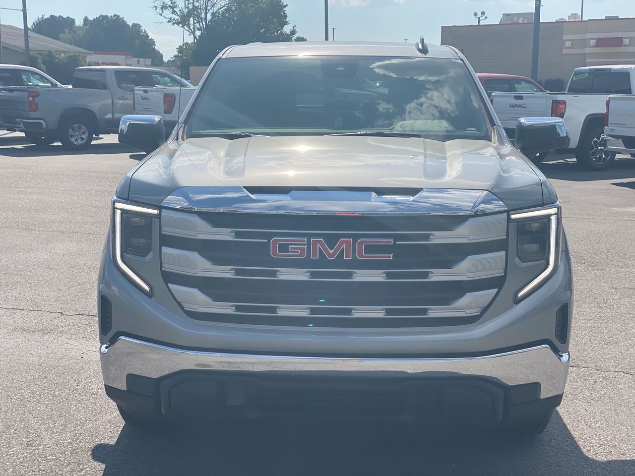 2026 GMC Sierra 1500 SLE - Photo 31