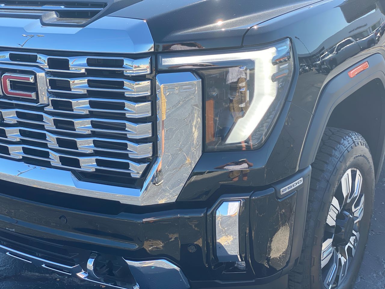 2026 GMC Sierra 2500HD Denali - Photo 10