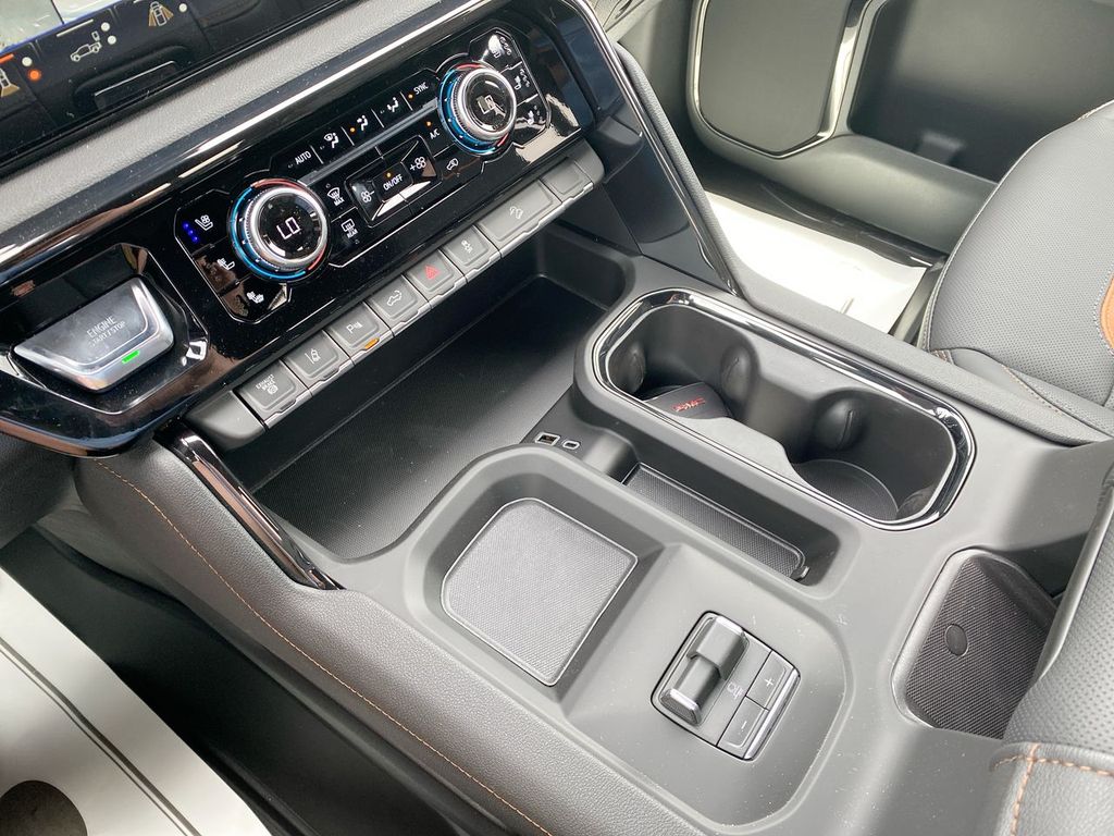 2026 GMC Sierra 2500HD AT4 - Photo 21