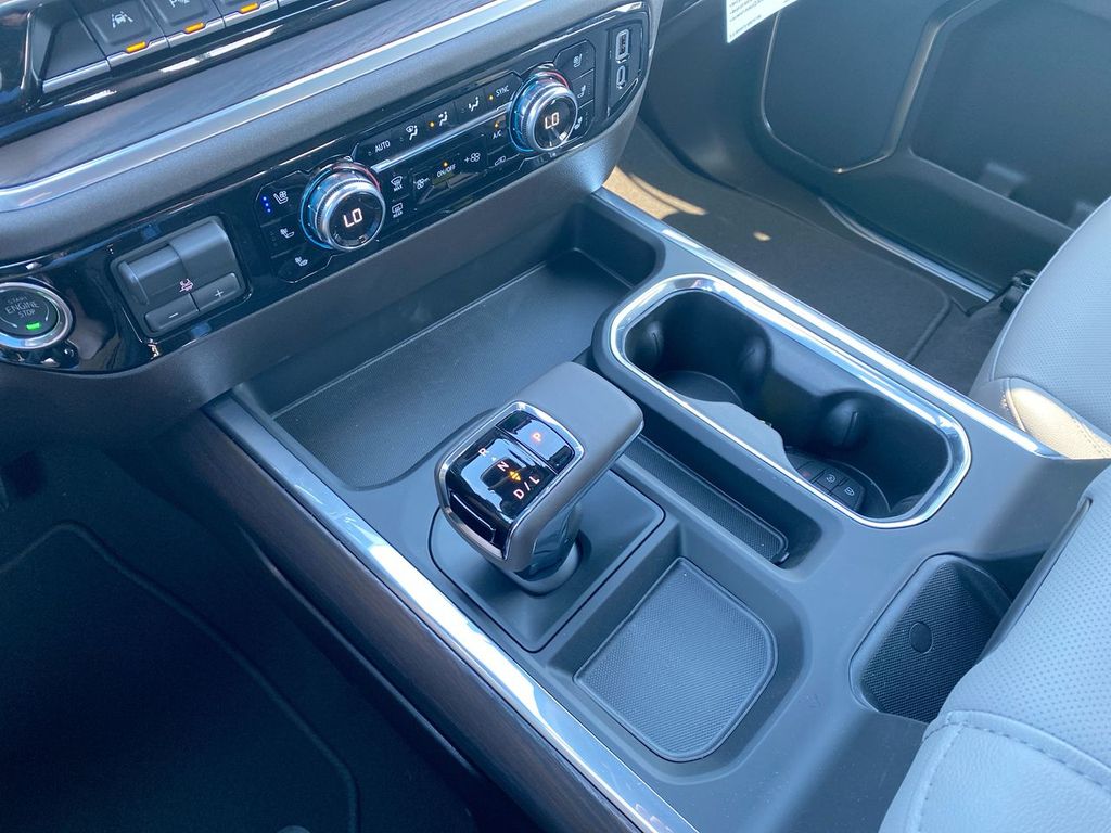 2026 GMC Sierra 1500 SLT - Photo 20