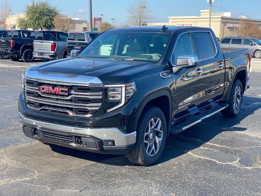 2026 GMC Sierra 1500 SLT - Photo 7