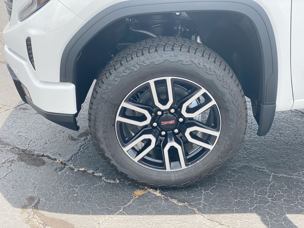 2026 GMC Sierra 1500 AT4 - Photo 11