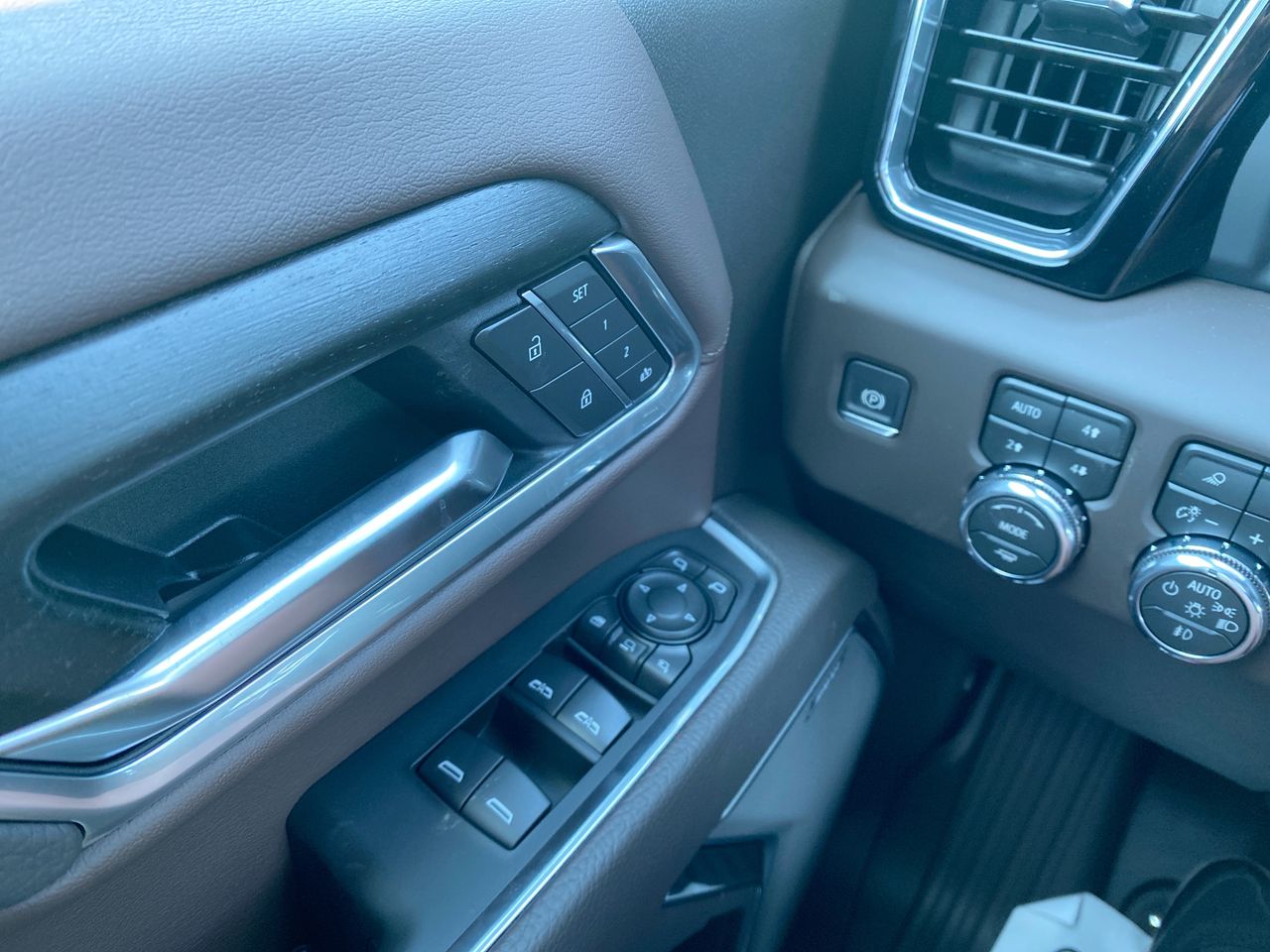 2026 GMC Sierra 2500HD Denali - Photo 23