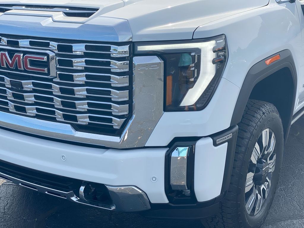 2026 GMC Sierra 2500HD Denali - Photo 10