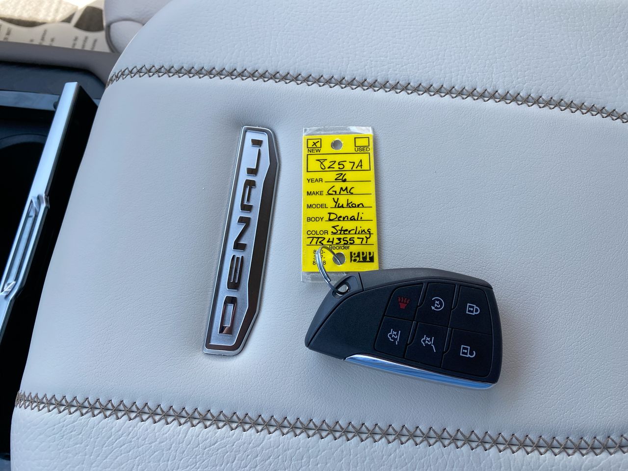 2026 GMC Yukon Denali - Photo 26