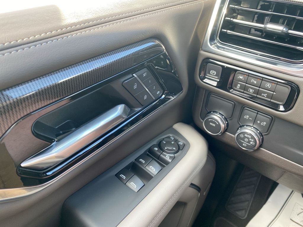 2026 GMC Yukon XL Elevation - Photo 27