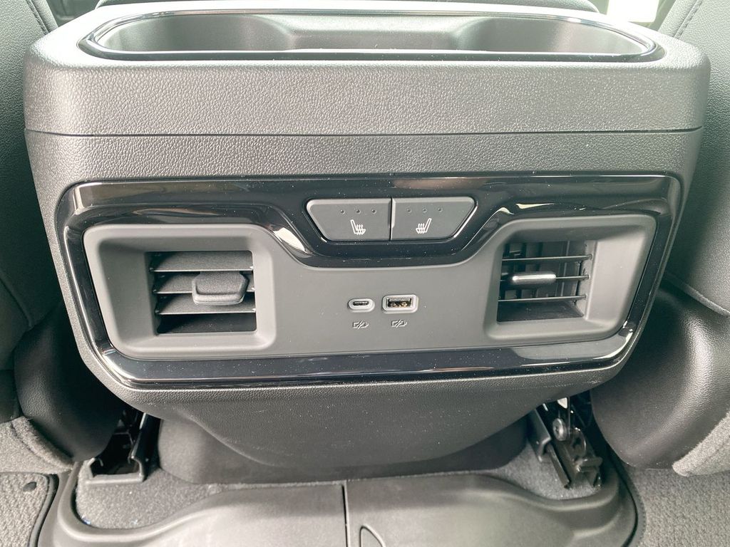 2026 GMC Sierra 2500HD AT4 - Photo 19