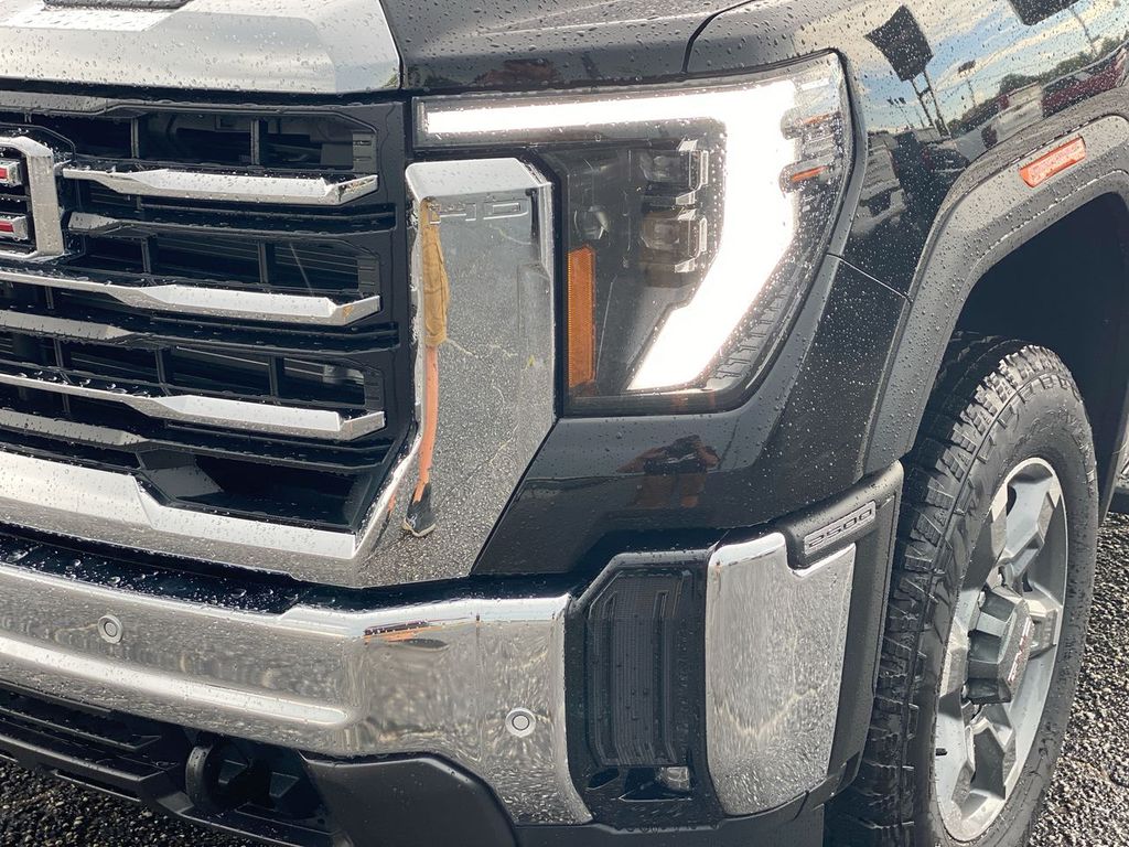 2026 GMC Sierra 2500HD SLT - Photo 10