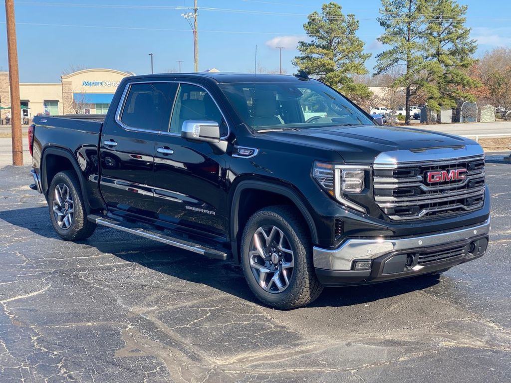 2026 GMC Sierra 1500 SLT - Photo 5