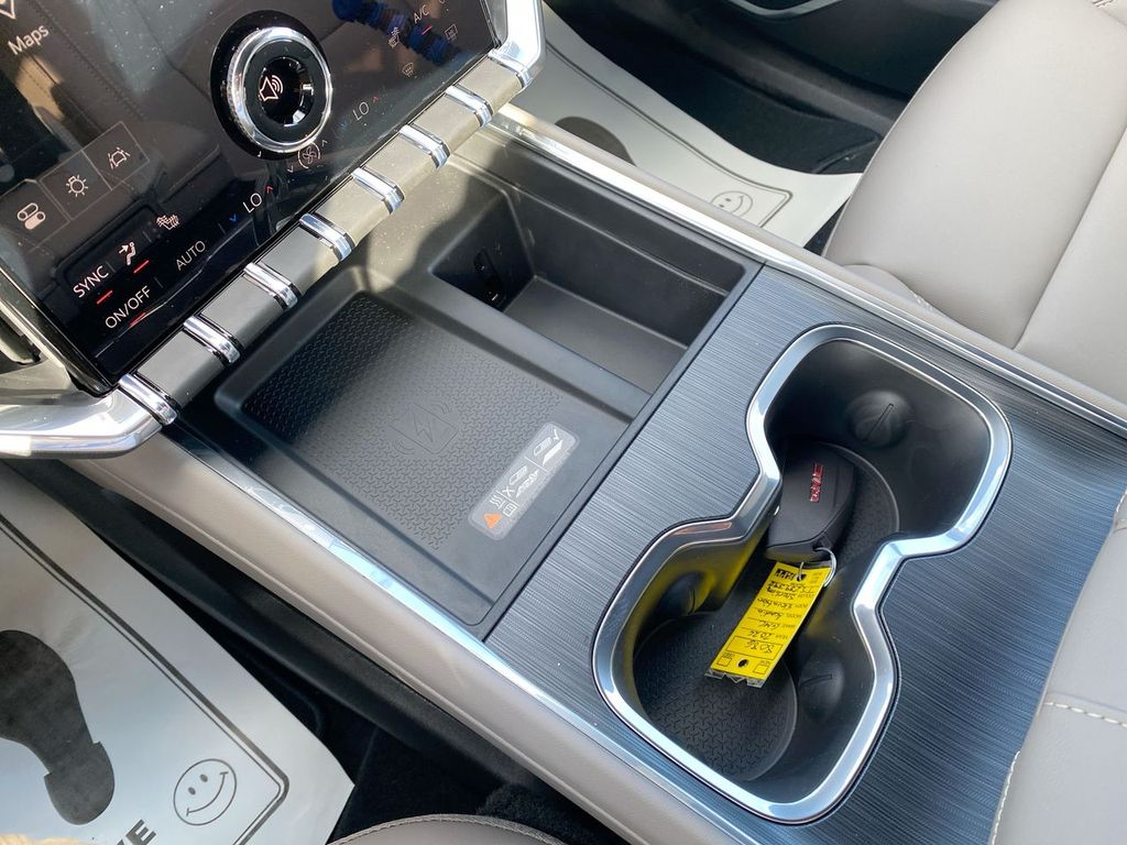 2026 GMC Acadia Elevation - Photo 22