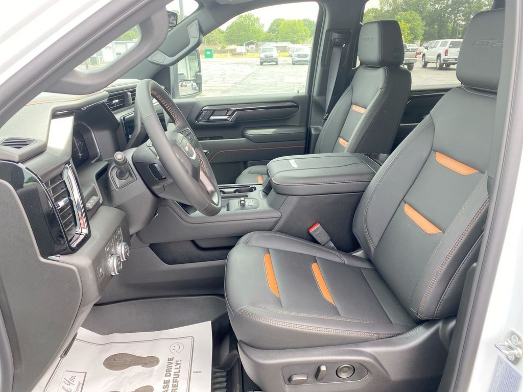 2026 GMC Sierra 2500HD AT4 - Photo 14