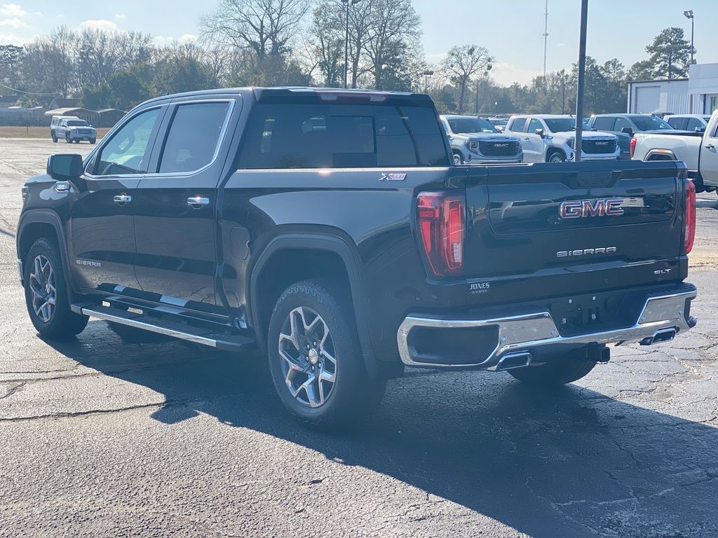 2026 GMC Sierra 1500 SLT - Photo 9