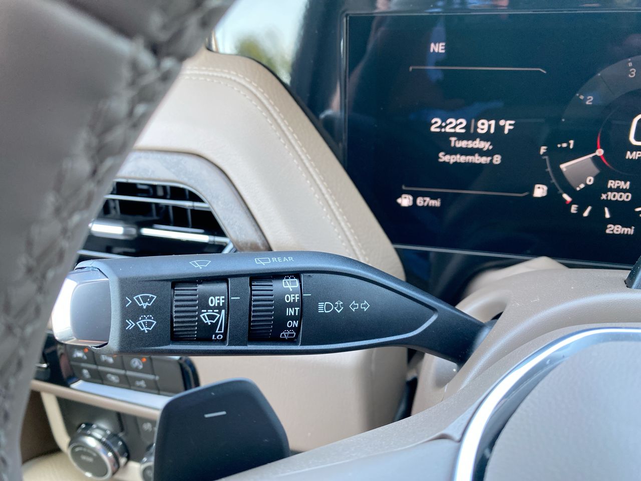 2026 GMC Yukon Denali - Photo 23