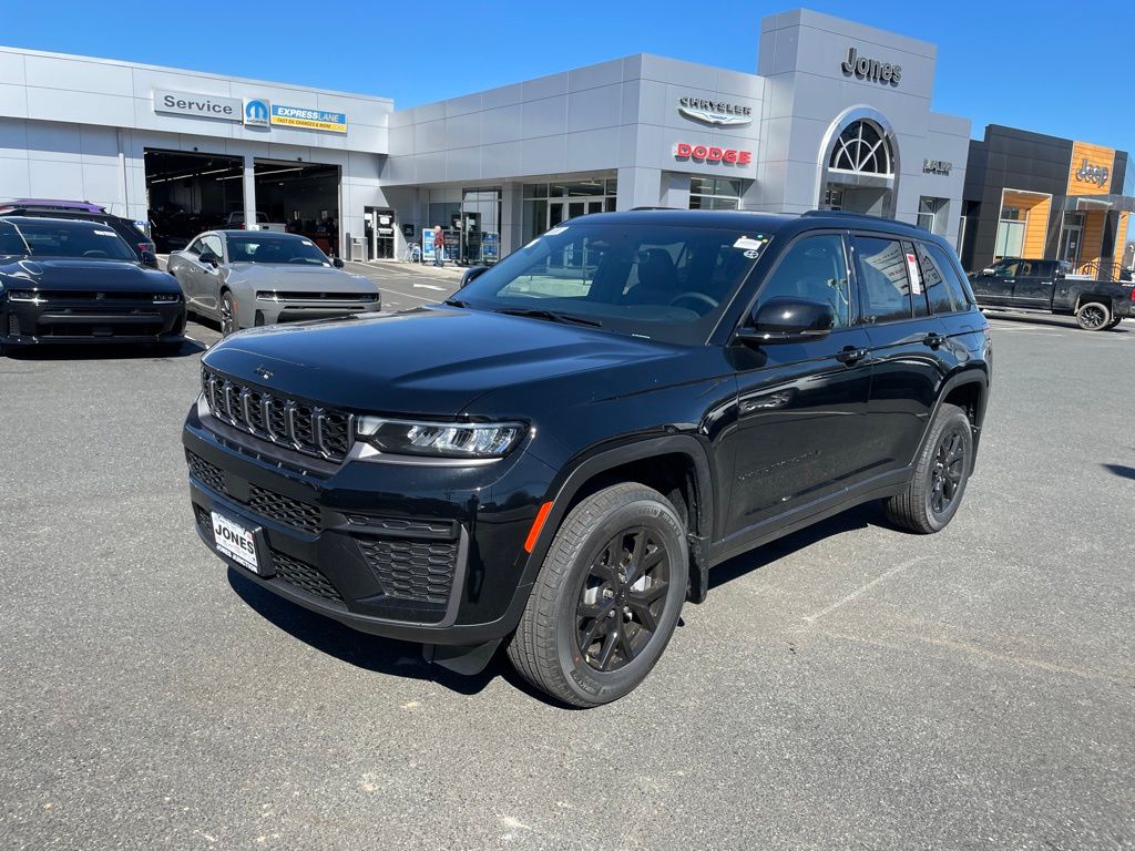 2026 Jeep Grand Cherokee LAREDO ALTITUDE 4X4 Sport Utility