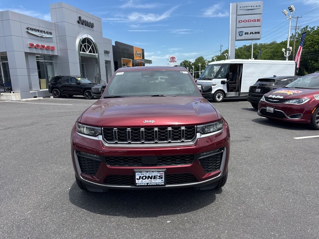 New 2026 Jeep Grand Cherokee L LIMITED 4X4 Sport Utility