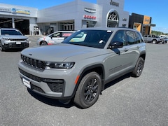 2027 Jeep Grand Cherokee LAREDO ALTITUDE 4X4 Sport Utility