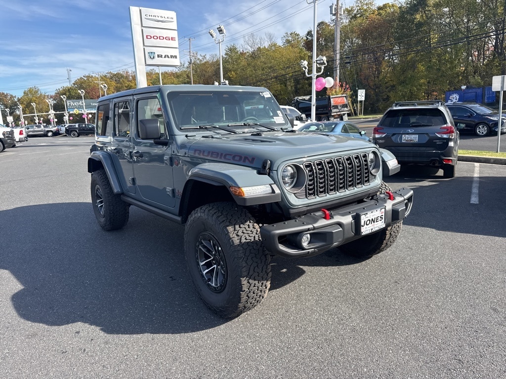 New 2026 Jeep Wrangler 4-DOOR RUBICON X Sport Utility