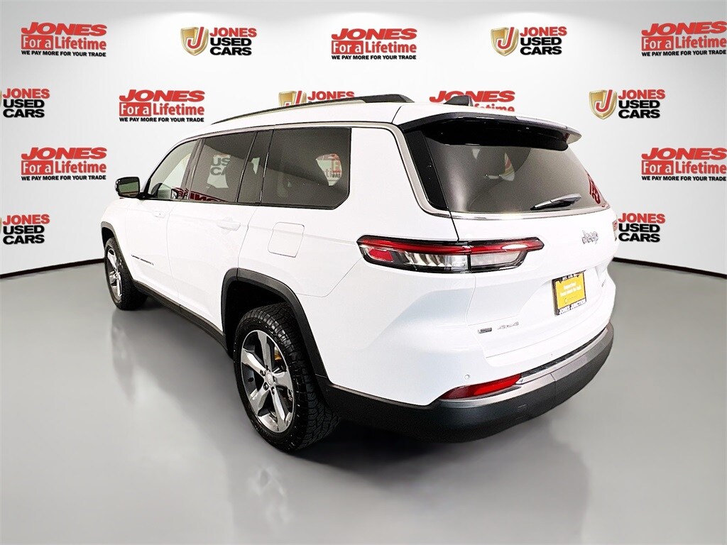 2022 Jeep Grand Cherokee Limited photo 2