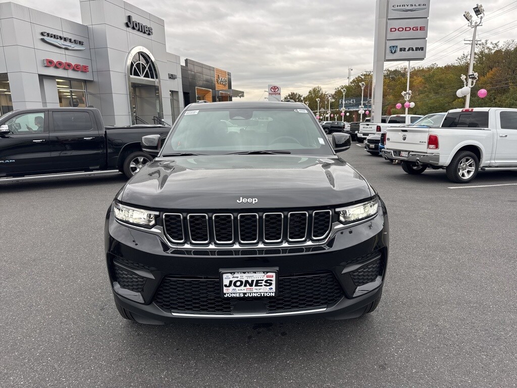 New 2025 Jeep Grand Cherokee LAREDO X 4X4 Sport Utility