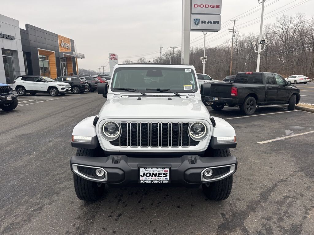 New 2026 Jeep Wrangler 4-DOOR SAHARA Sport Utility