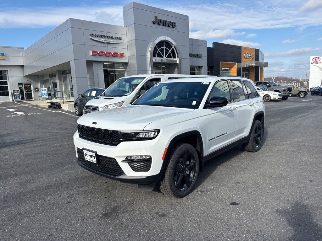 New 2025 Jeep Grand Cherokee LIMITED 4X4 Sport Utility