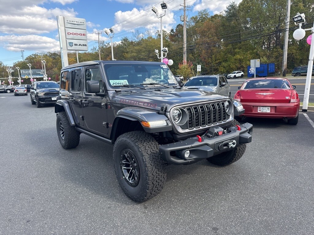 New 2026 Jeep Wrangler 4-DOOR RUBICON X Sport Utility