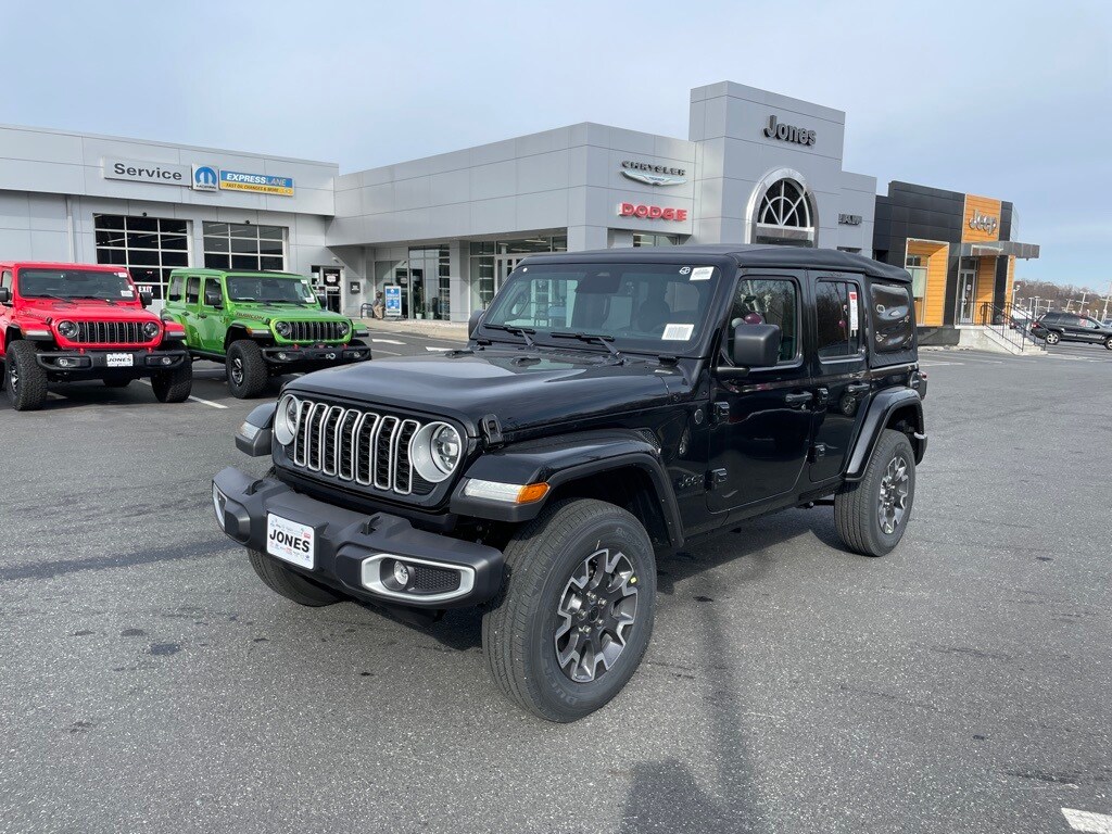 New 2026 Jeep Wrangler 4-DOOR SAHARA Sport Utility