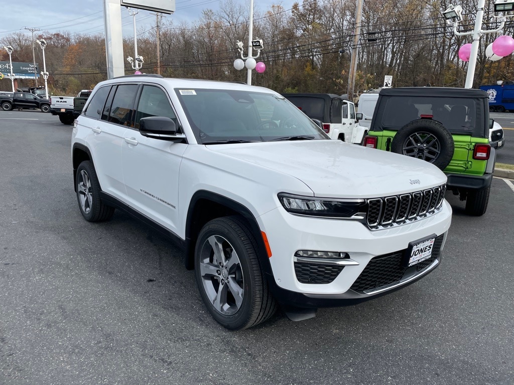 New 2025 Jeep Grand Cherokee LIMITED 4X4 Sport Utility