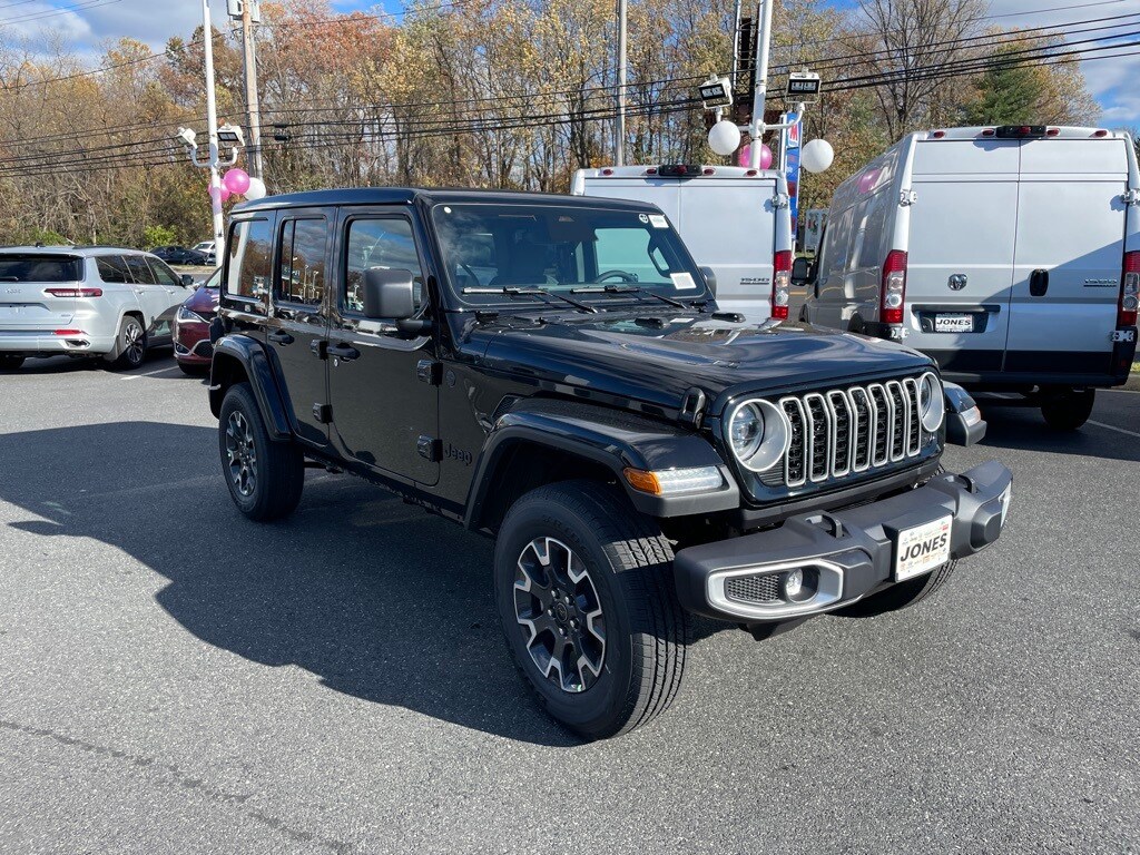 New 2026 Jeep Wrangler 4-DOOR SAHARA Sport Utility