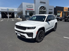 2026 Jeep Grand Cherokee LAREDO ALTITUDE 4X4 Sport Utility