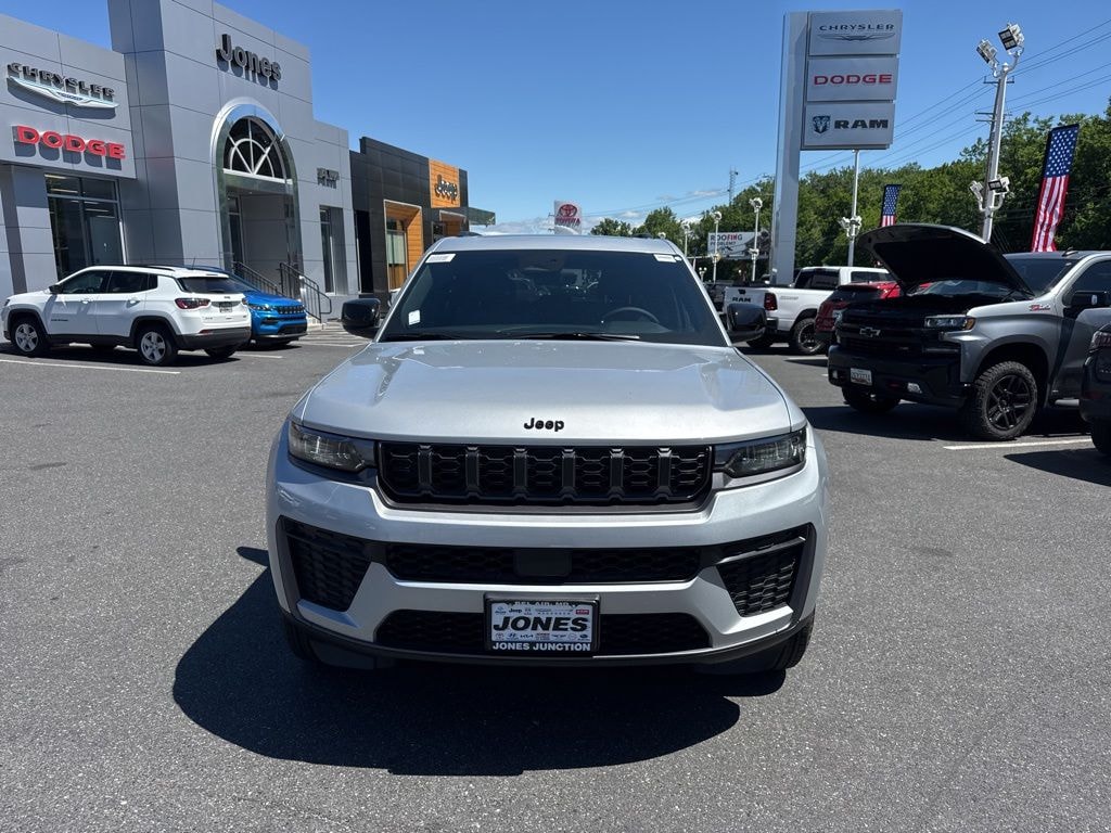 New 2026 Jeep Grand Cherokee L LAREDO ALTITUDE 4X4 Sport Utility