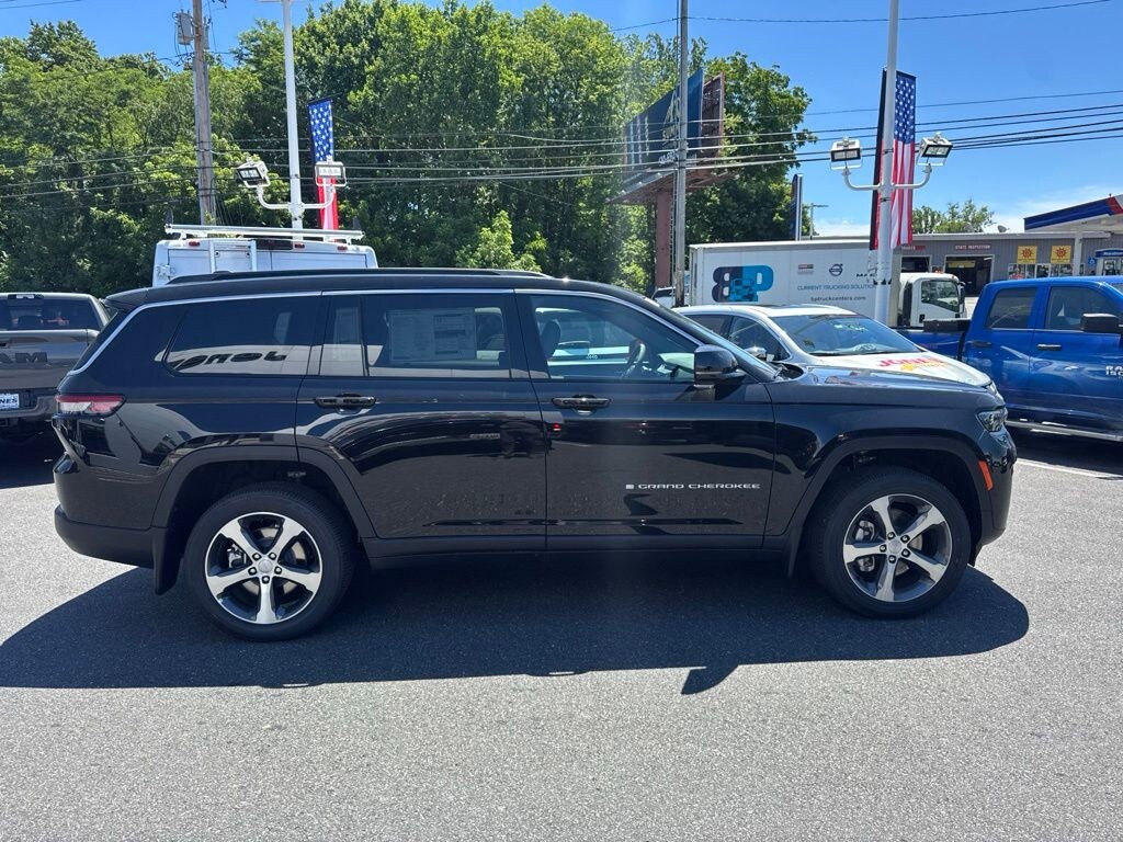 New 2026 Jeep Grand Cherokee L LIMITED 4X4 Sport Utility