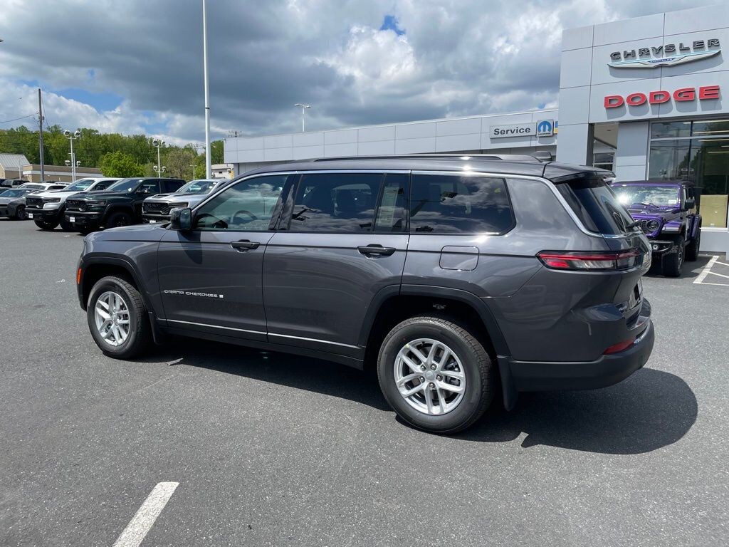 New 2026 Jeep Grand Cherokee L LAREDO X 4X4 Sport Utility