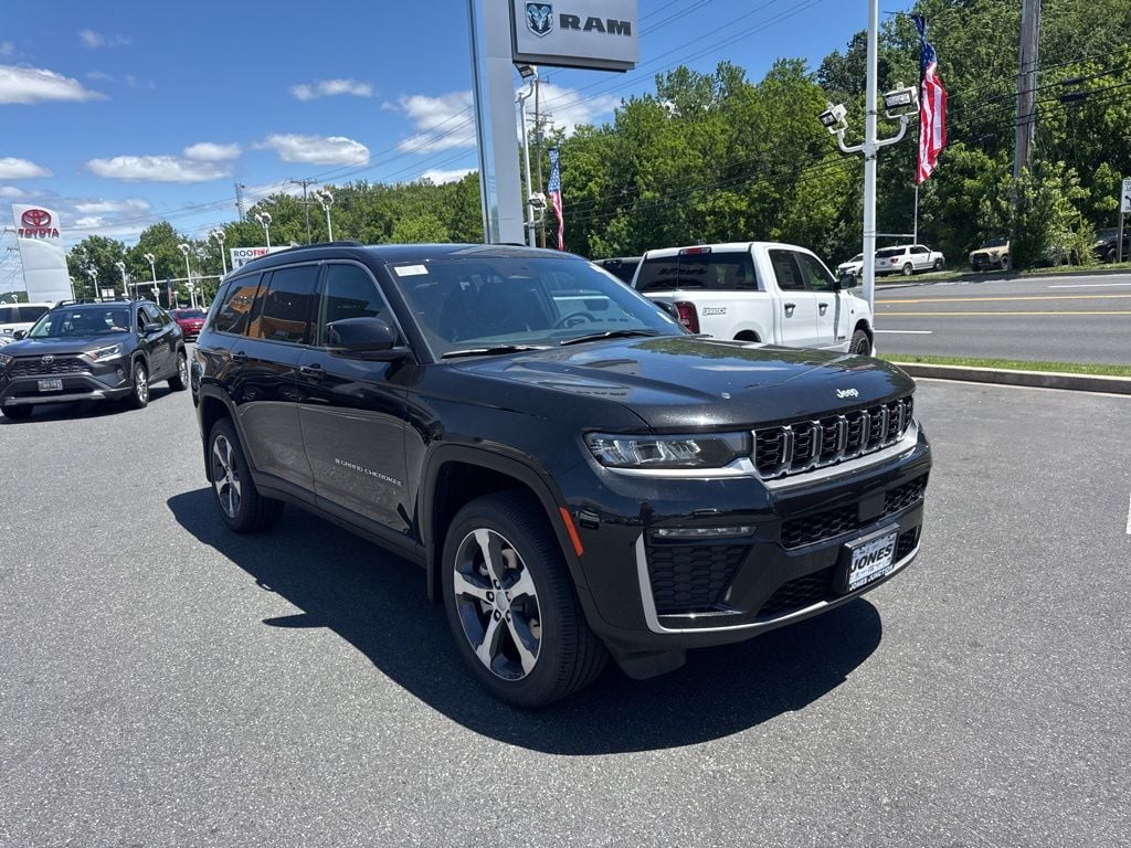 New 2026 Jeep Grand Cherokee L LIMITED 4X4 Sport Utility