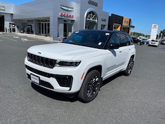 2027 Jeep Grand Cherokee SUMMIT 4X4 Sport Utility