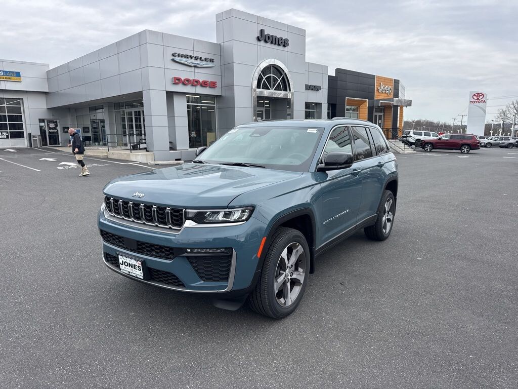New 2026 Jeep Grand Cherokee LIMITED 4X4 Sport Utility