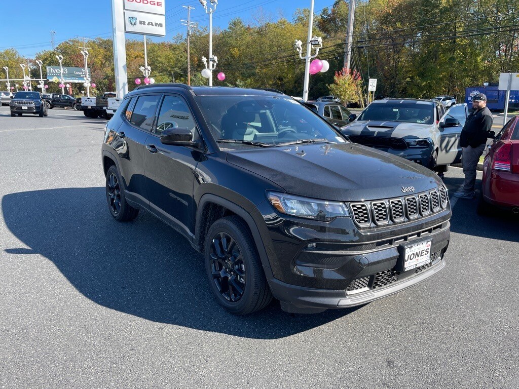 New 2026 Jeep Compass LATITUDE ALTITUDE 4X4 Sport Utility