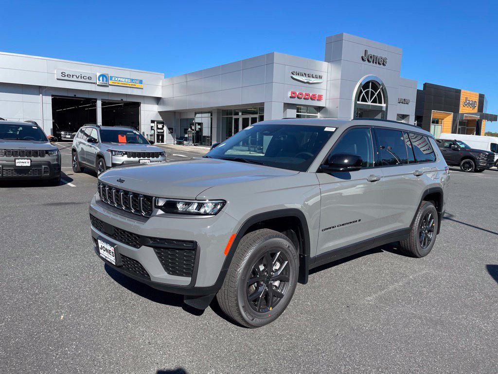 2027 Jeep Grand Cherokee L LAREDO ALTITUDE 4X4 Sport Utility
