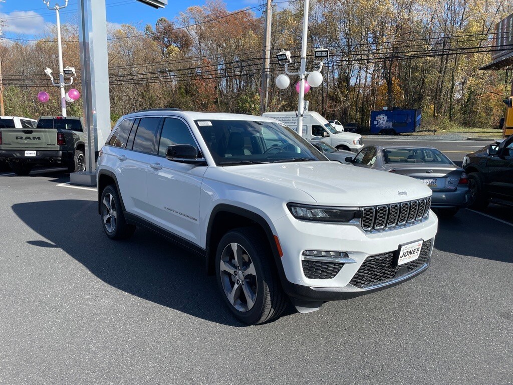 New 2025 Jeep Grand Cherokee LIMITED 4X4 Sport Utility